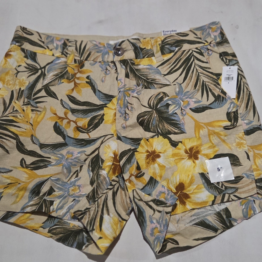 Old Navy Floral Everyday Shorts in Yellow, Blue & Cream